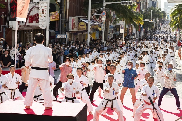 写真：閉会式の様子1