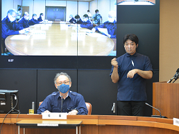 写真：災害対策本部会議の様子2