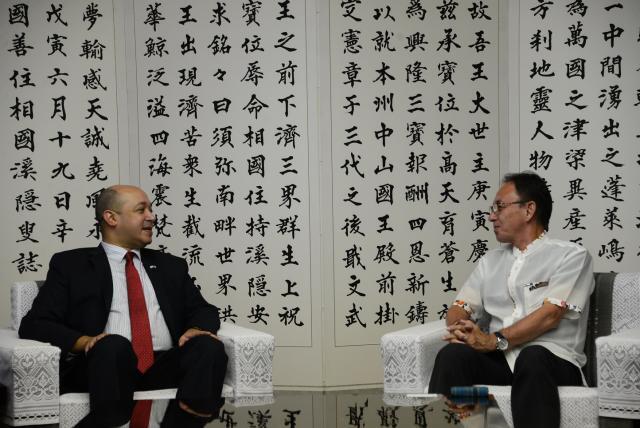 写真:表敬訪問の様子