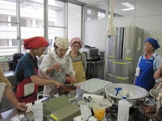 写真:地域農産物加工講習会の様子
