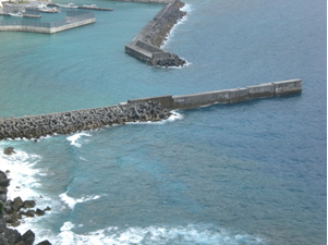 写真:高潮・波浪対策の整備前