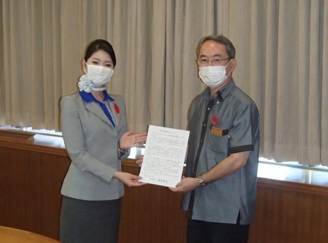 写真:伝達の様子