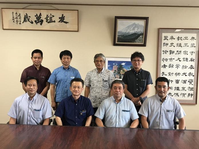 写真:表敬の様子1