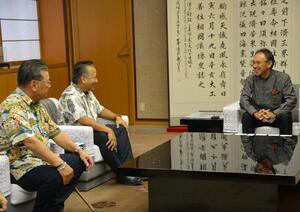 写真:知事と会長等