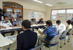 写真:概要説明の様子