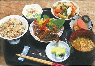 （写真）今帰仁の駅そーれ