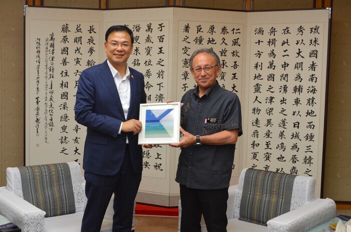 駐日ベトナム社会主義共和国特命全権大使が玉城知事を表敬