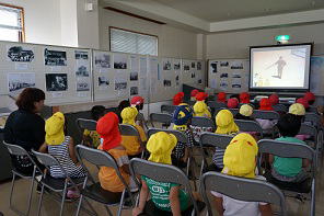 八重山平和祈念館平和学習の様子